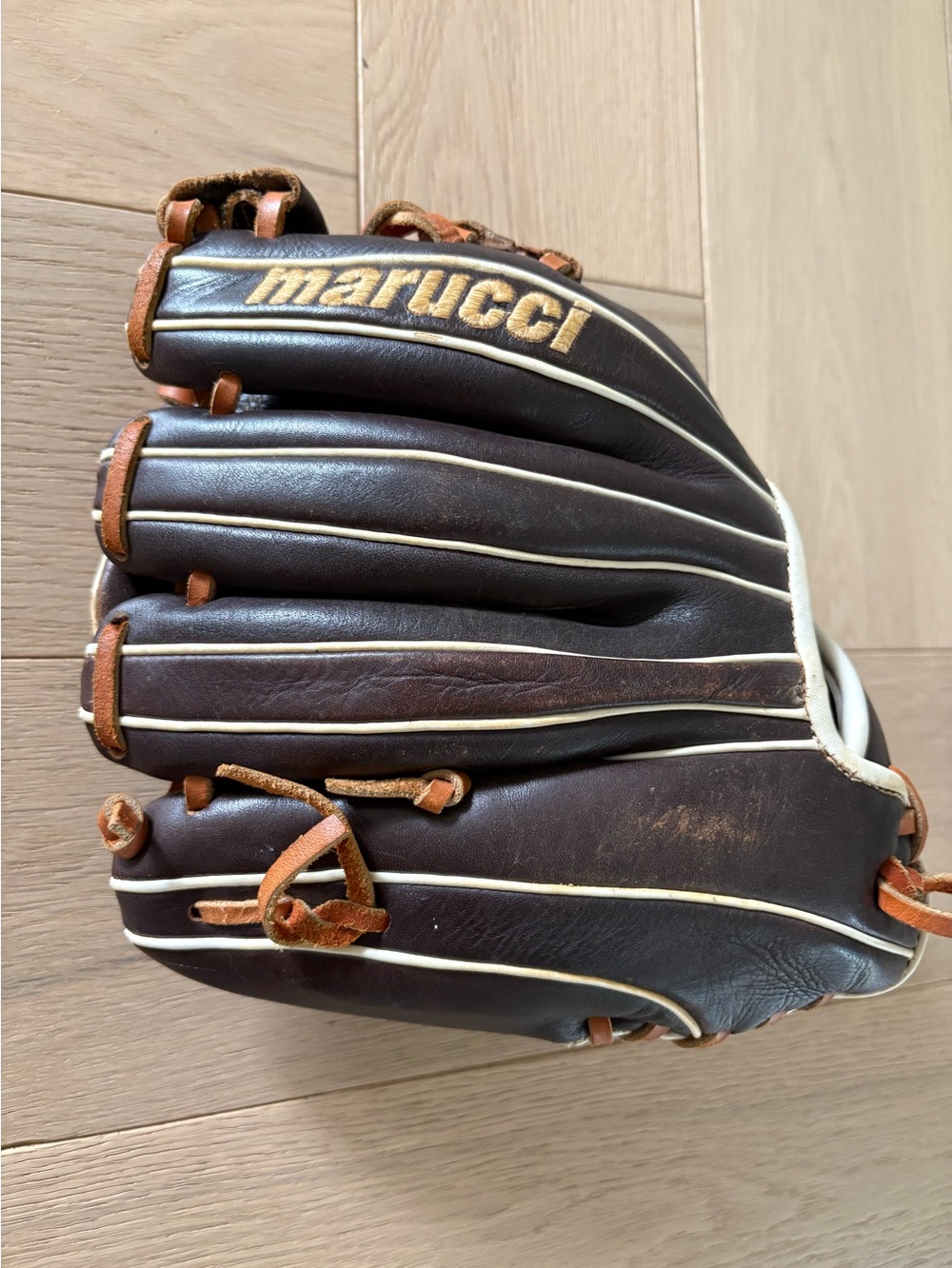 Marucci Krewe Series M-Type Youth Kids 11” Baseball Glove Mitt RHT Brown Infield